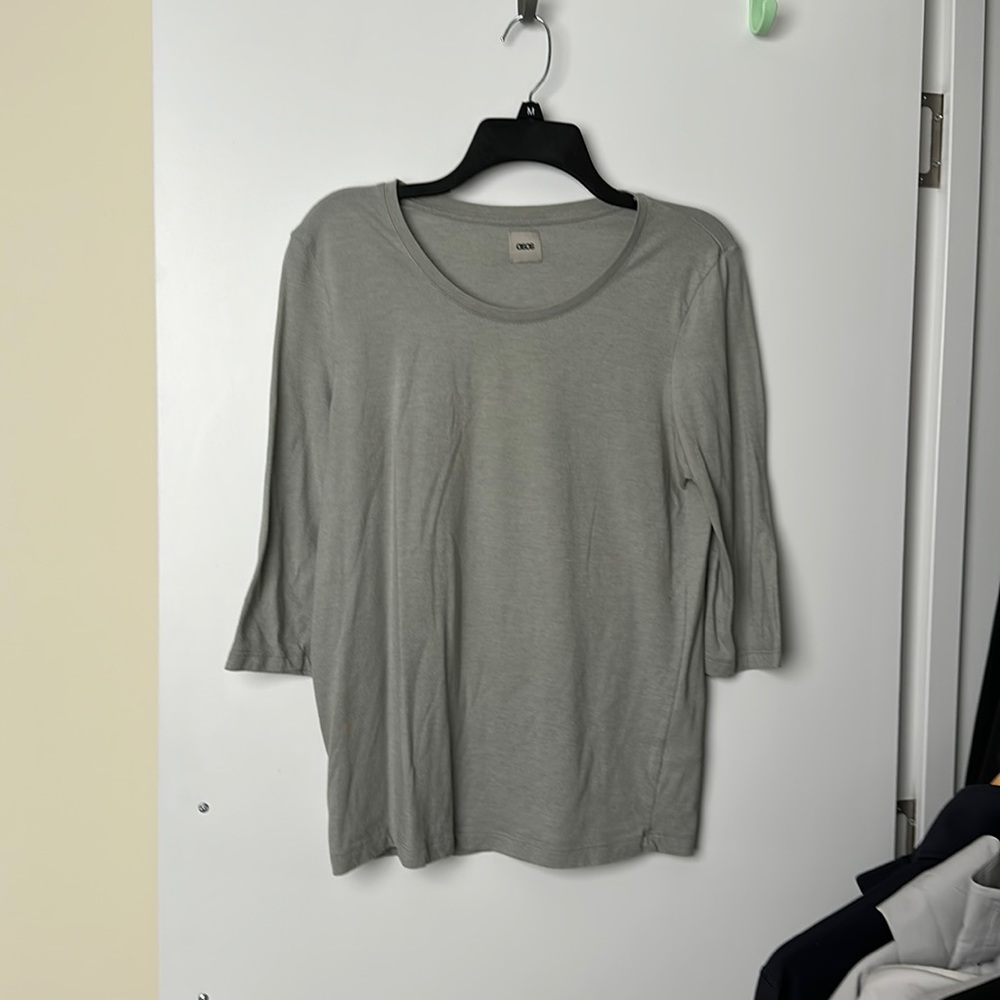 3/4 sleeve shirt
